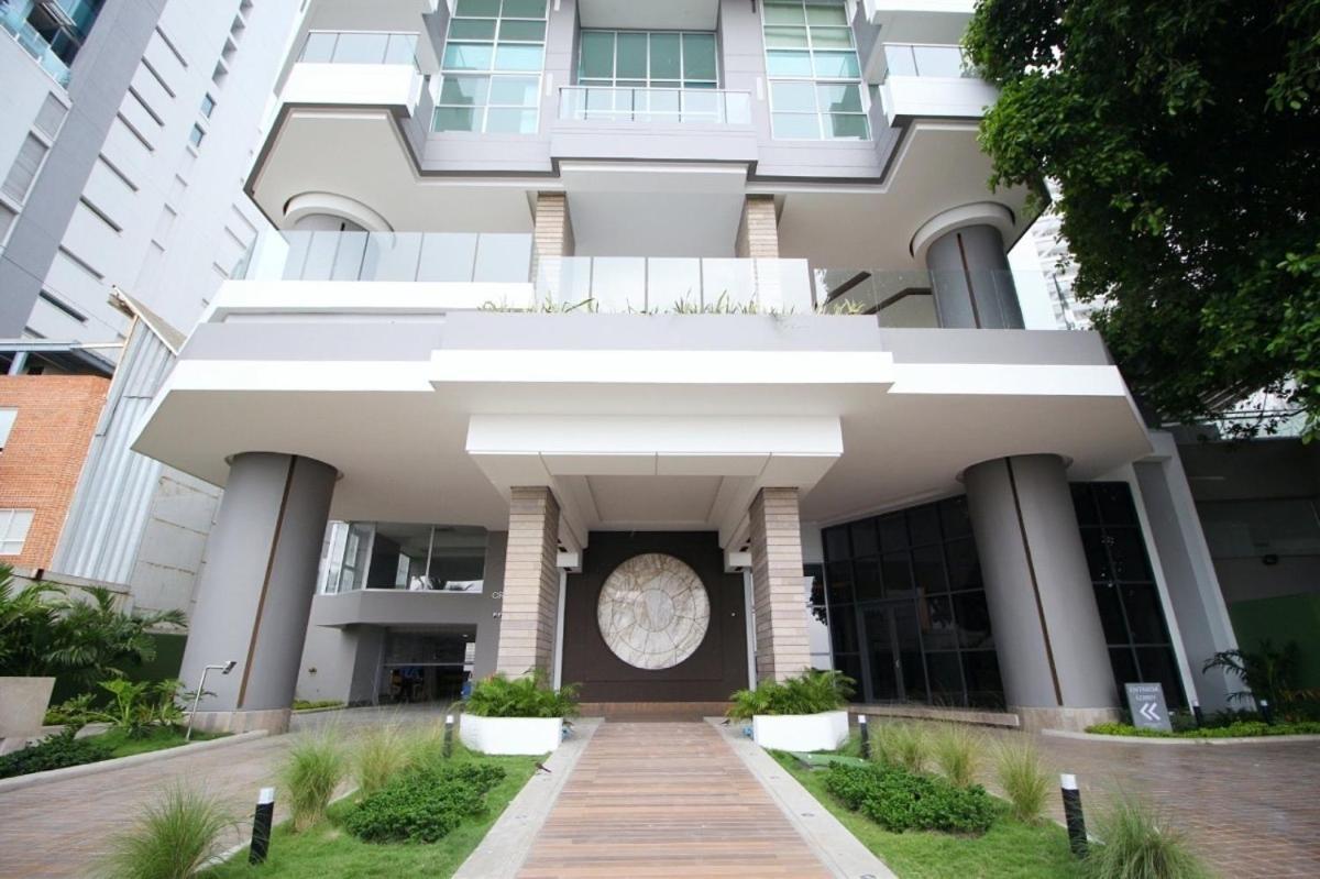 Comfortable Departament In Front The Sea